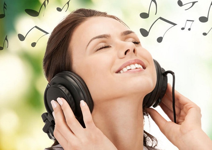 Nghe nhạc giúp điều chỉnh tâm trạng ổn định huyết áp